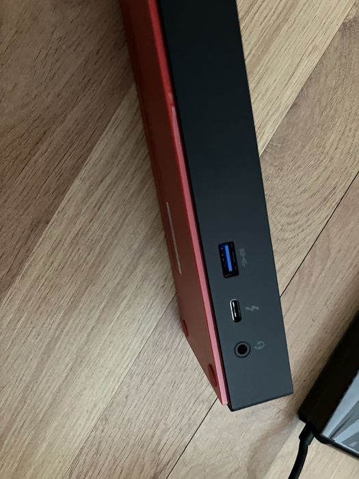 Stacja dokujaca i zasilacz lenovo