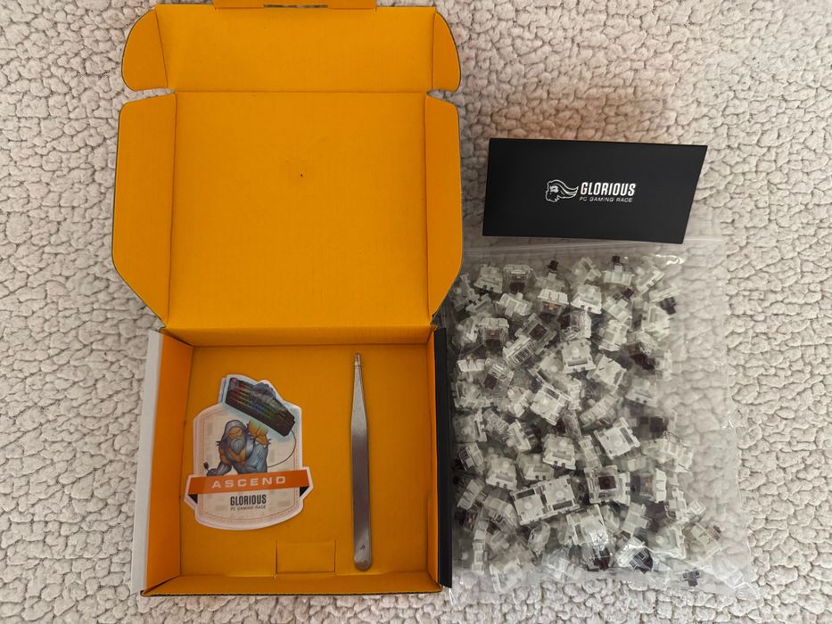 Glorious - Gateron Switches - Brown - 120x