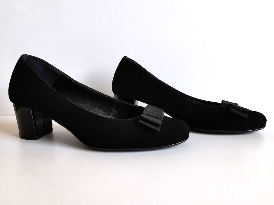 7122. BUT S KOMFORT FIT - eleganckie czarne skóra 36.