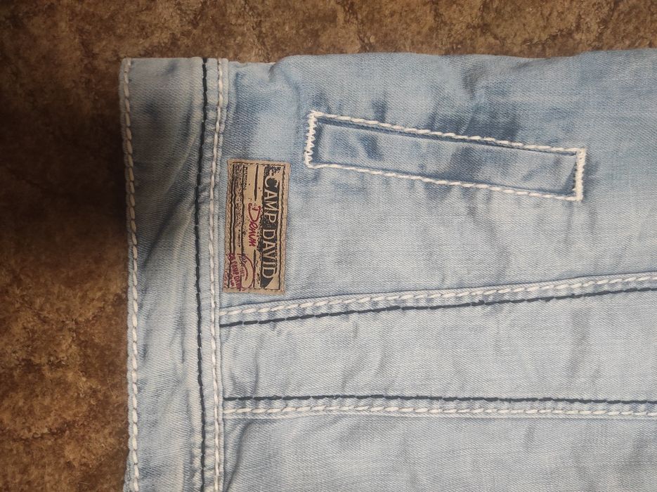 Джинсовий піджак бренду Camp David