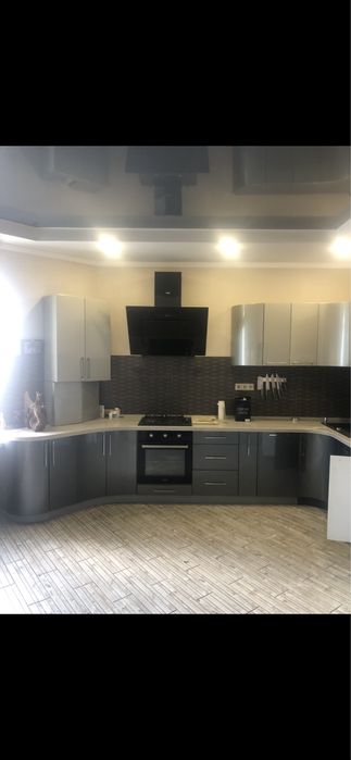 Продам в Херсоне 2-х комнатную квартиру с новым ремонтом