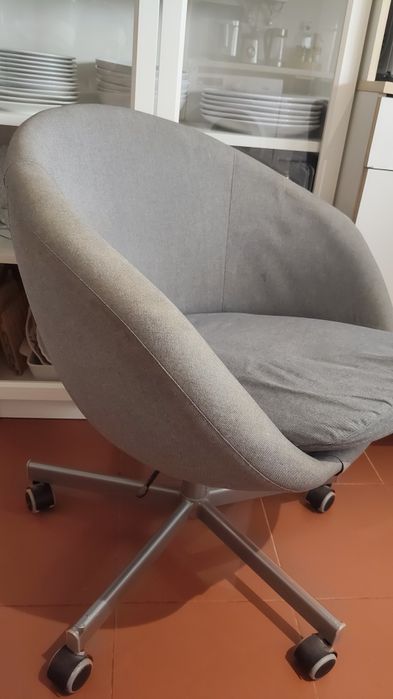 Vendo cadeira- escritório IKEA