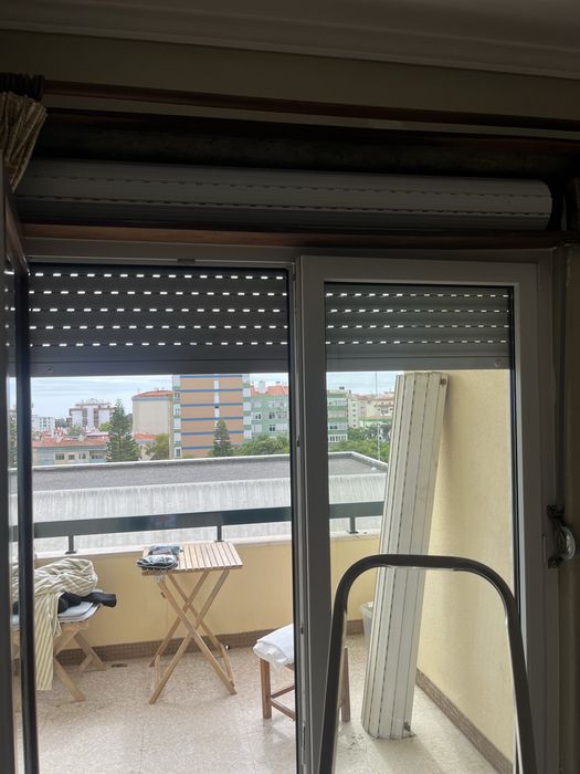 Instalação e Reparações de Estores em pvc / Aluminio