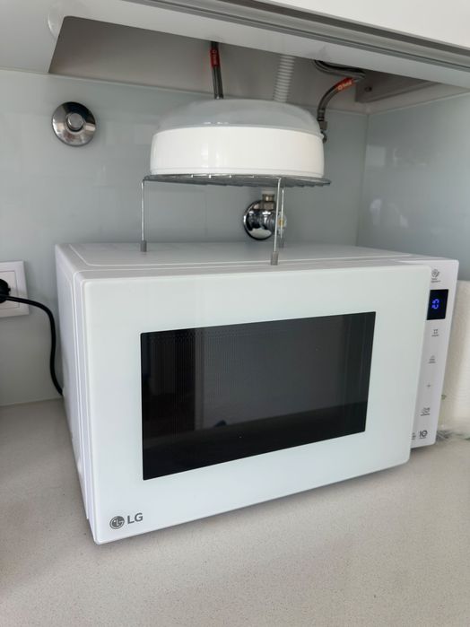 Micro-ondas LG NeoChef com grill 25 L