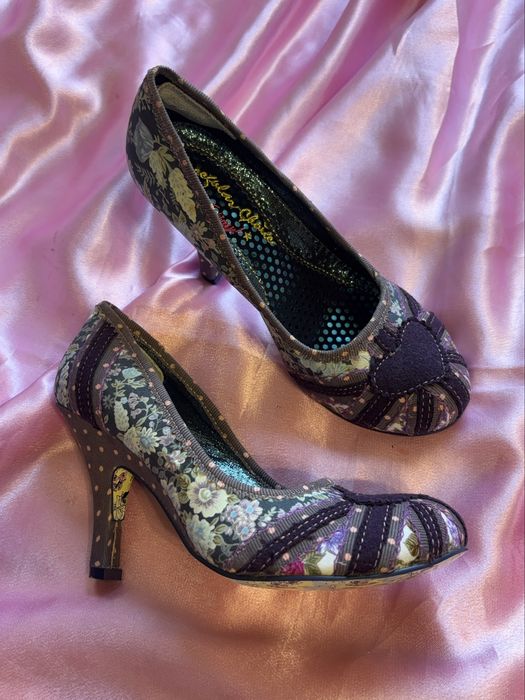 vintage vivienne westwood - купити товари моди та стилю - Ціна на