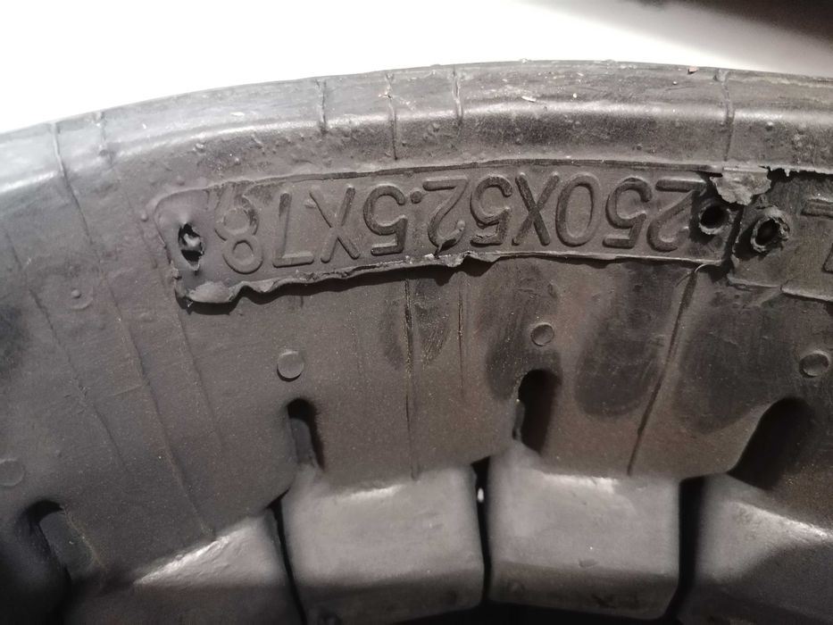 LAGARTA RASTO MINI GIRATORIA 250X78X52.5