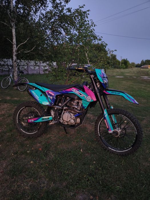 Продам GNS 300 .