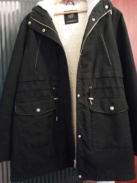 Kurtka C&A czarna ocieplana na dwie pory roku