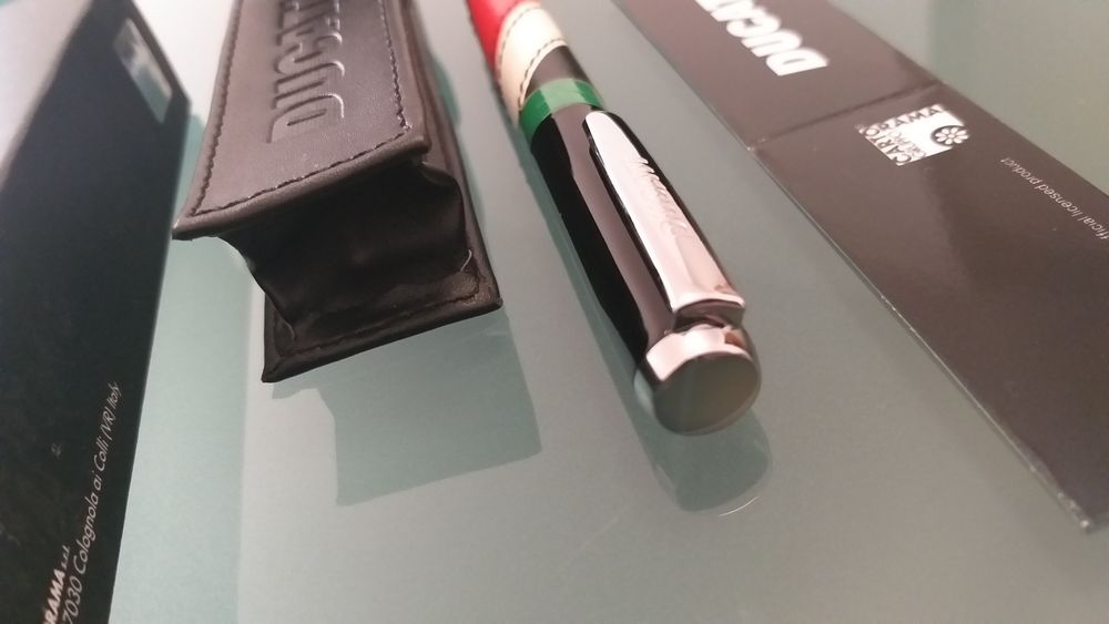 Ducati - Caneta Oficial em couro