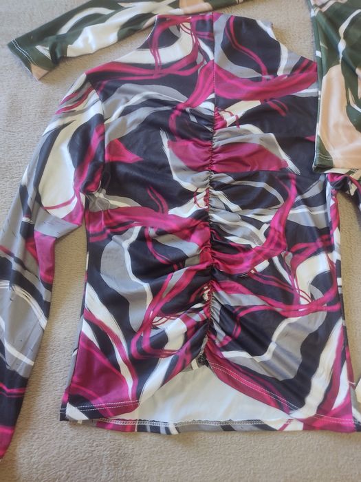 Blusas nova coleçao, lote de 2