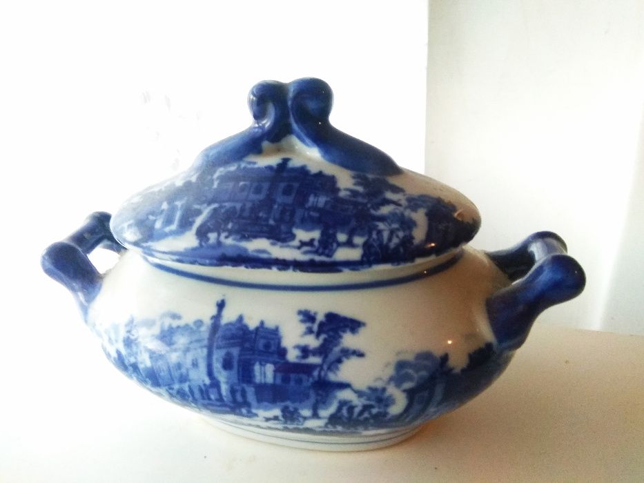Blue-patterned porcelain64740869599746122