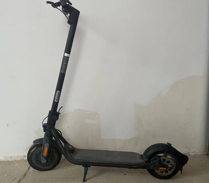 Продам електро самокат ninebot