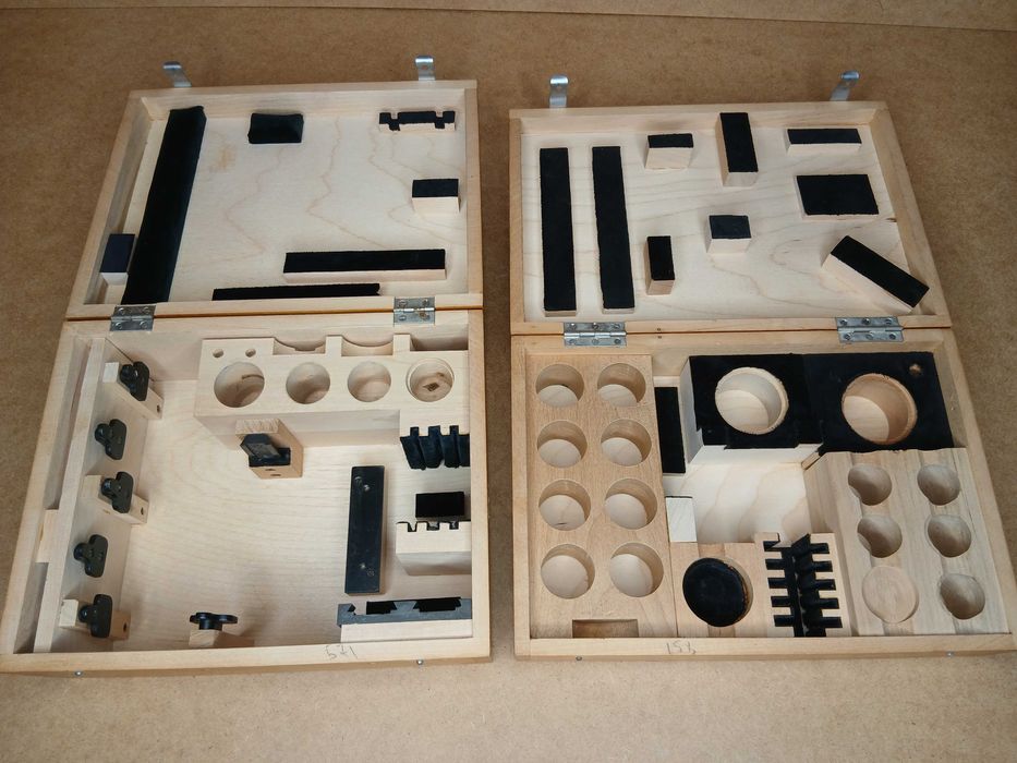 Ящики від ЗІП різних мікроскопів