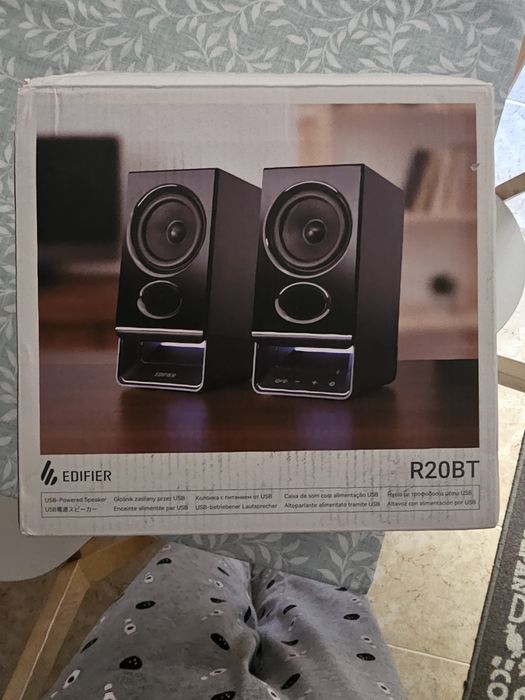 Colunas Edifier R20BT