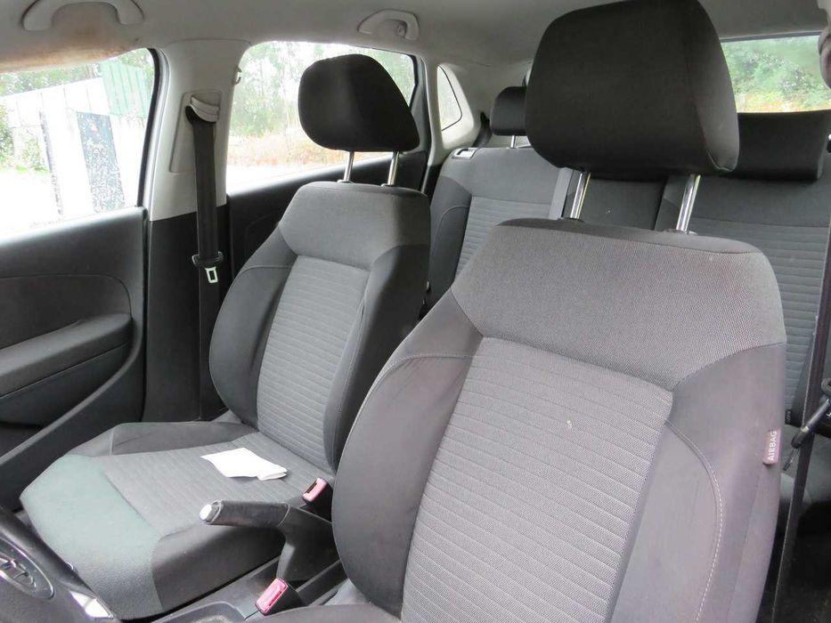 Volkswagen Polo 1.6TDI de 2010 - Peças Usadas
