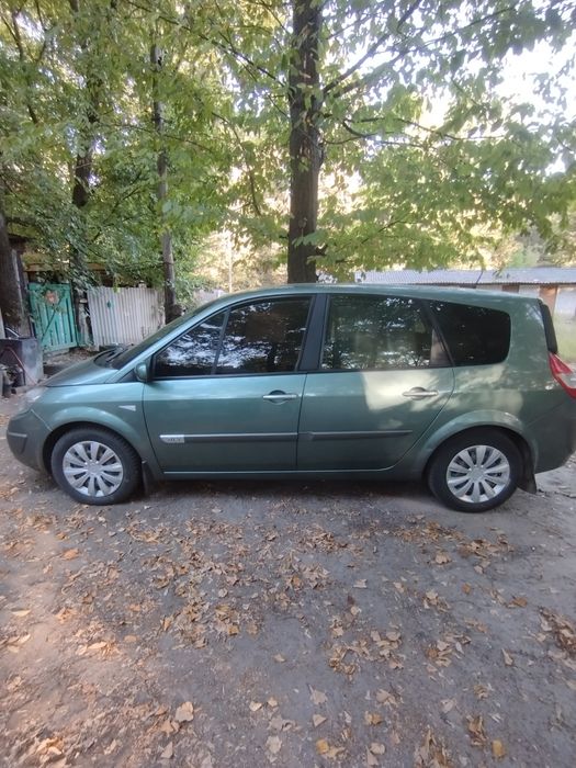 рено грант сеник