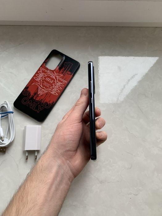 Samsung  a53 5g 128gb на экране защитное стекло