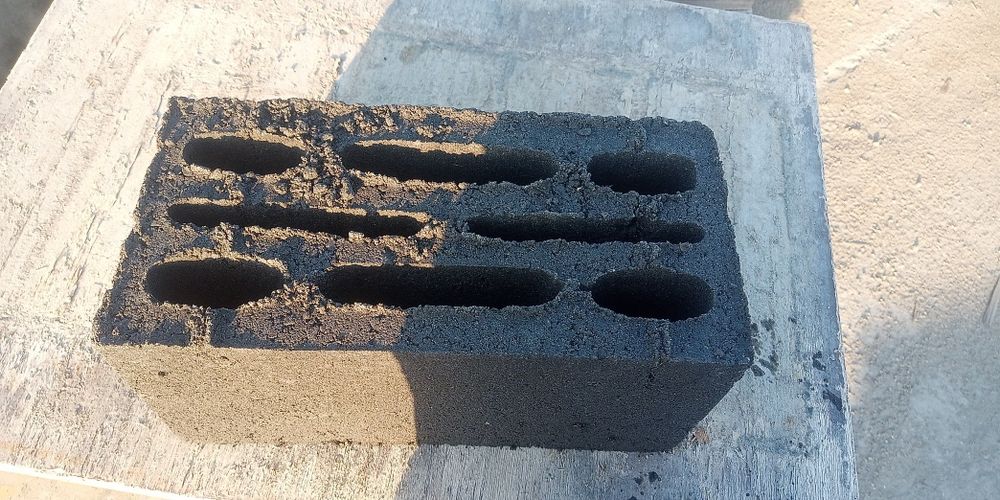 Pustak ścienny 19x19x39