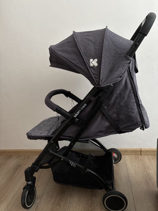 Прогулянкова коляска