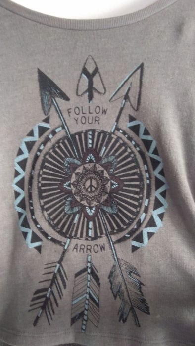 CAMISOLA com Franjas nas mangas cinza