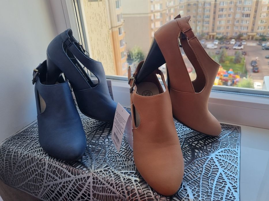 Нові! Черевики сапожки ботинки полуботинки  37 розмір