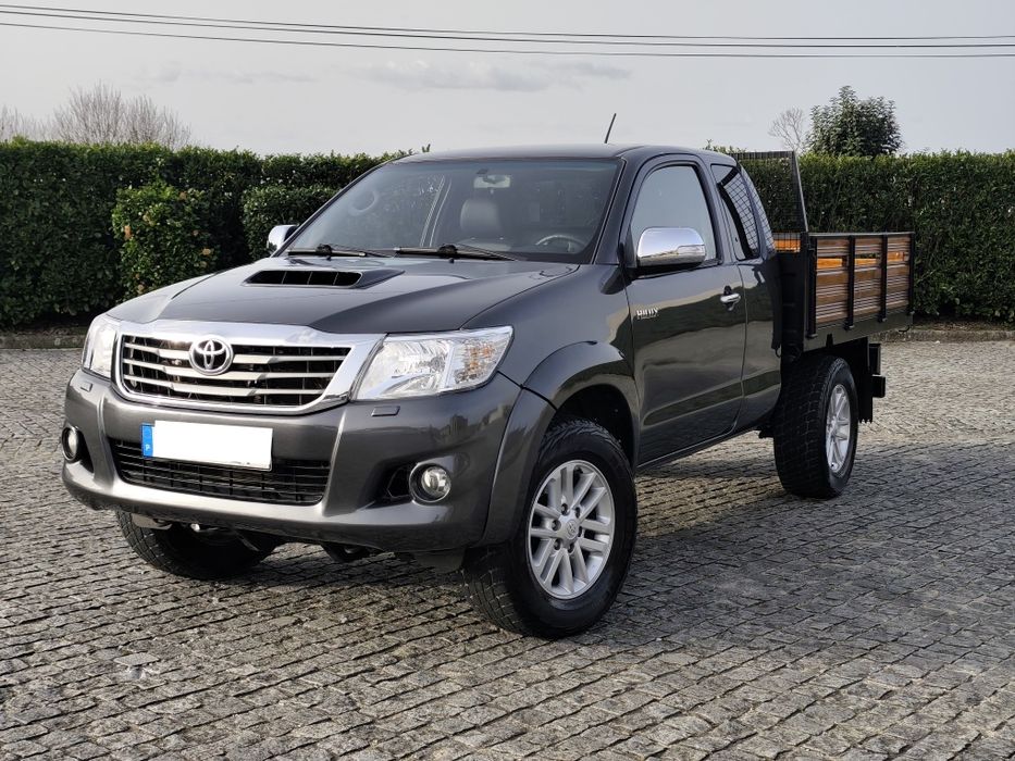 Toyota Hilux 2.5D4D 4x4 King Cab 3 Lugares Nacional
