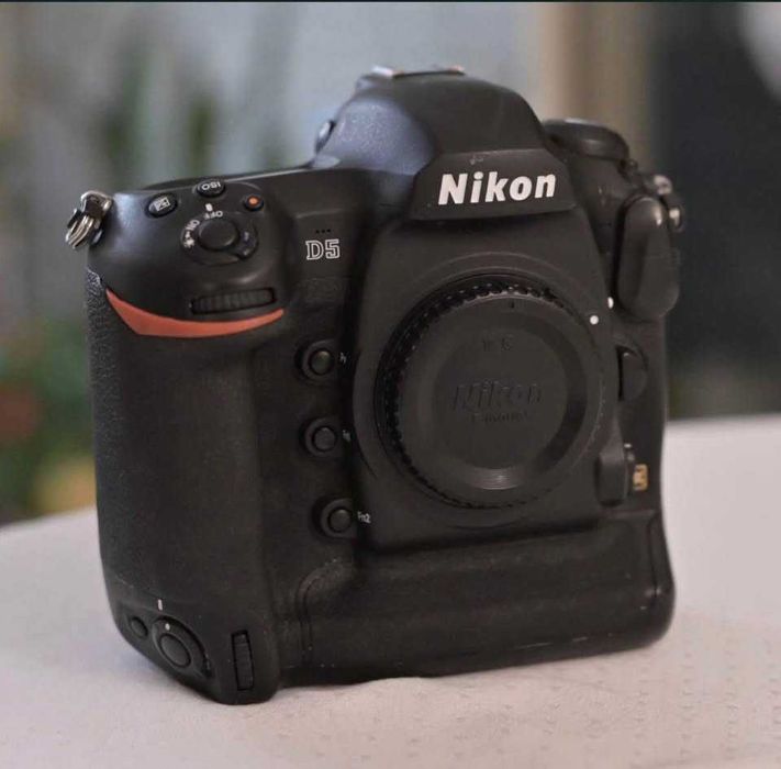 Nikon D5 + Tamron 35mm SP 1.4 + Console + cartões XQD 64gb e 32gb