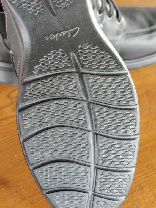 Чоловічі спортивні туфлі Clarks. Шкіра, розмір 44, 45