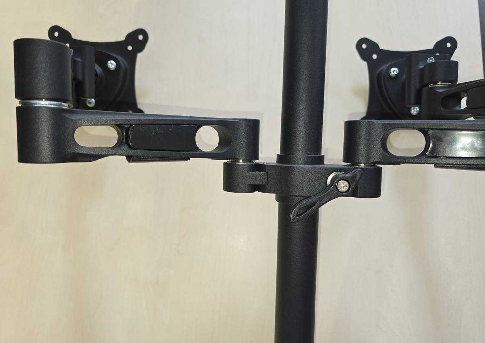 4World Uchwyt LCD/TV biurkowy na dwa monitory do 27" model 07641