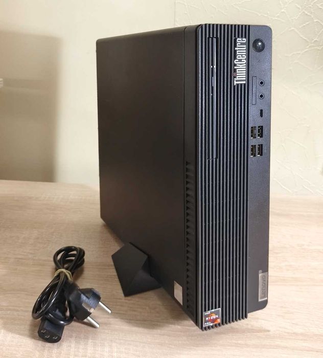 Компʼютер Lenovo ThinkCentre M75s Gen 2 SFF Ryzen 7 PRO 5750G 32GB 1TB