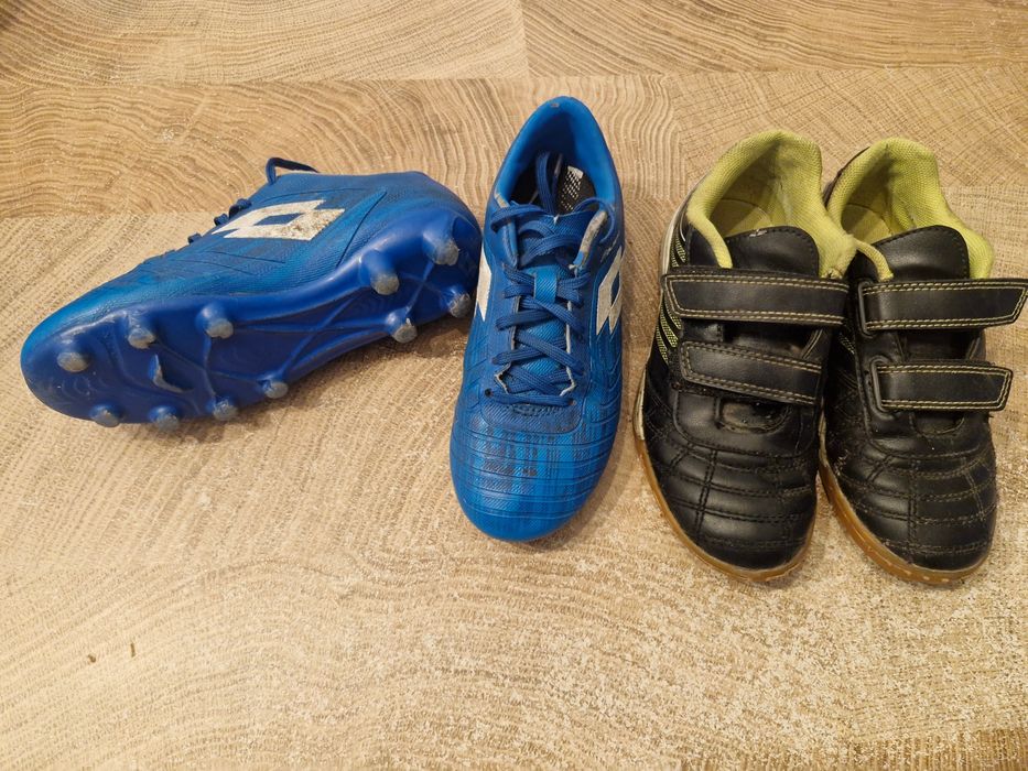 Buty korki, halowe r.32