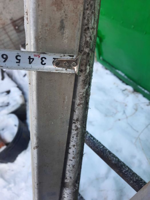 Алюмінієвий кутник