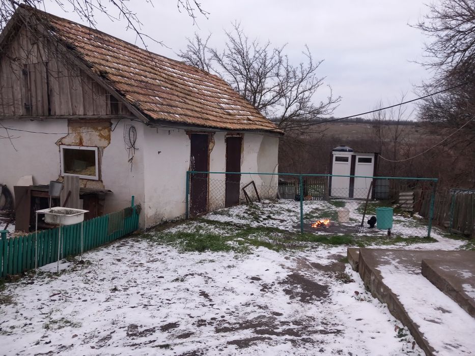 Продається  затишний  будинок