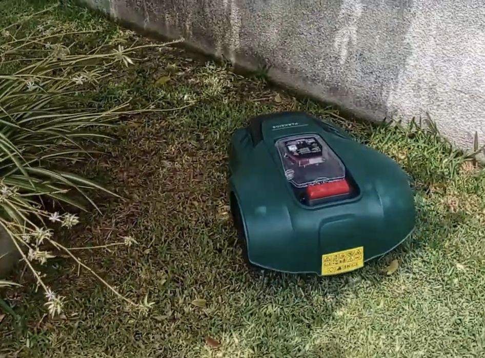 Robot corta relva novo sem estrear Parkside