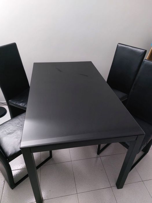 Mesa jantar e cadeiras