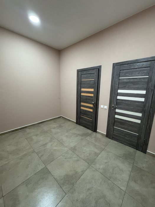 Здається приміщення в центрі