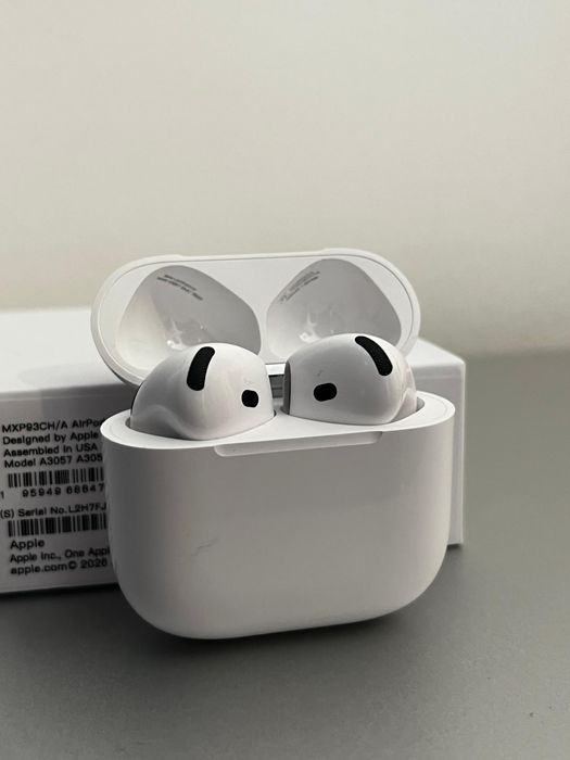 Air Pods 4 com cancelamento de ruido