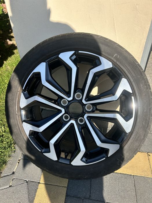 Koło toyota yaris cross