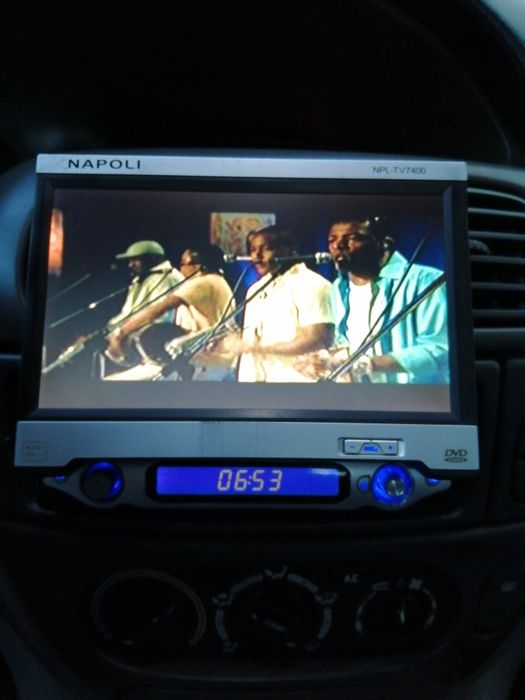 DVD Carro ecra abre e fecha