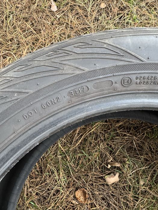 Opony zimowe 225/55/18 225/55 R 18 zima komplet nokian 8 letnie