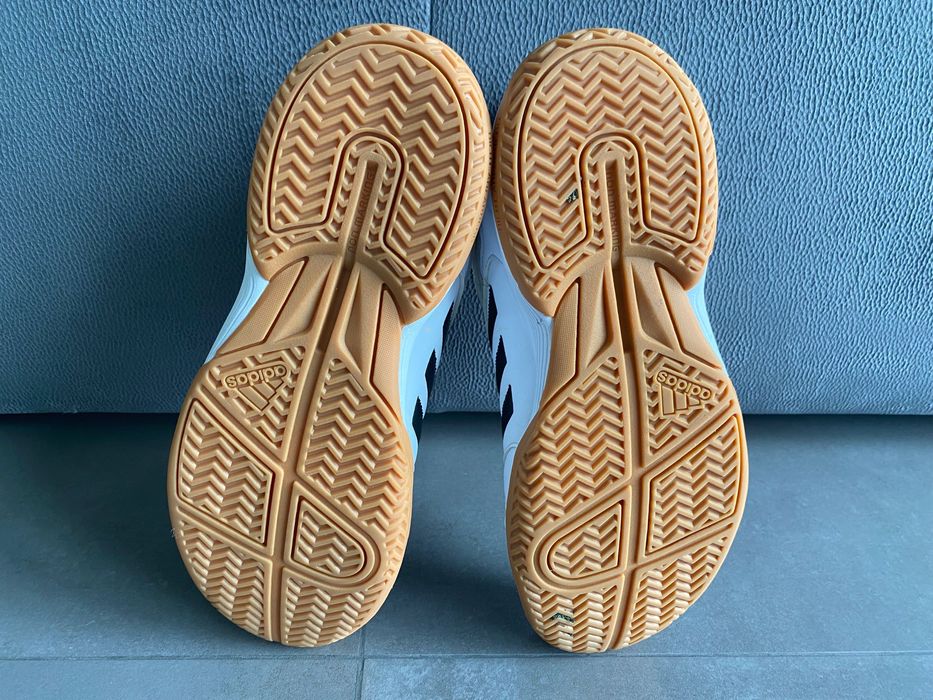 Buty na halę Adidas rozmiar 42