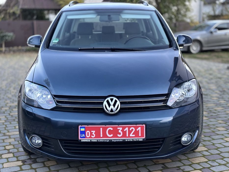 Свіжо пригнаний  Volkswagen Golf 6 Plus