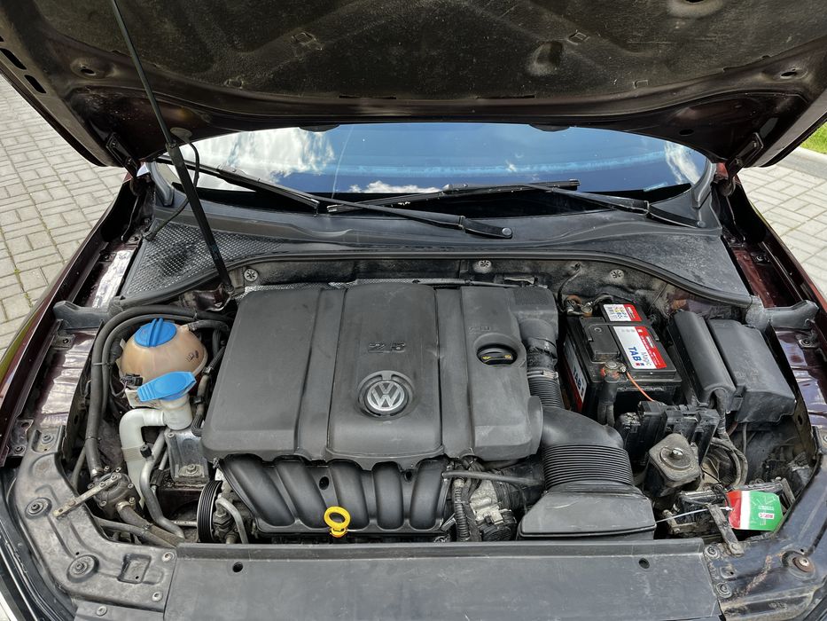 Volkswagen Passat B7 2013 2.5 газ/бенз