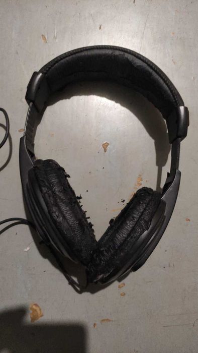 Наушники Sven GD-750V рабочие.