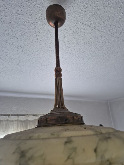 Żyrandol przedwojenny