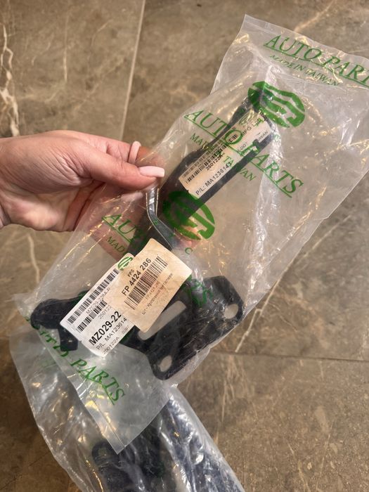 Крепление мазда 3