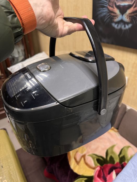 Мультиварка Bosch AutoCook модель MUC22B42RU  або cnmc01a