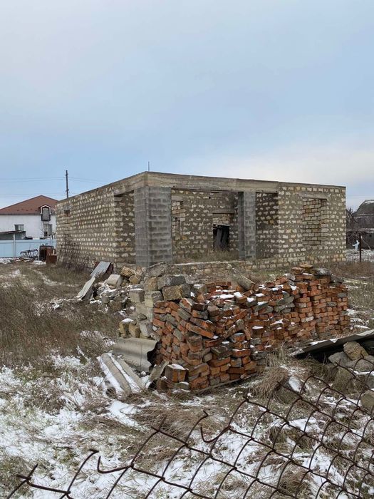 Продаю коробку будинку