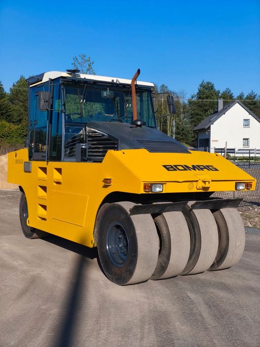 Bomag BW 24 R  walec gumowy ogumiony