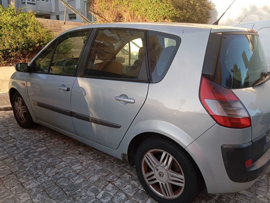 Renault Scenic 2 DCi 2004